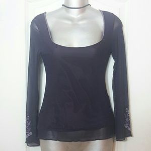 Stunning Boutique top Dark lavender mesh Details